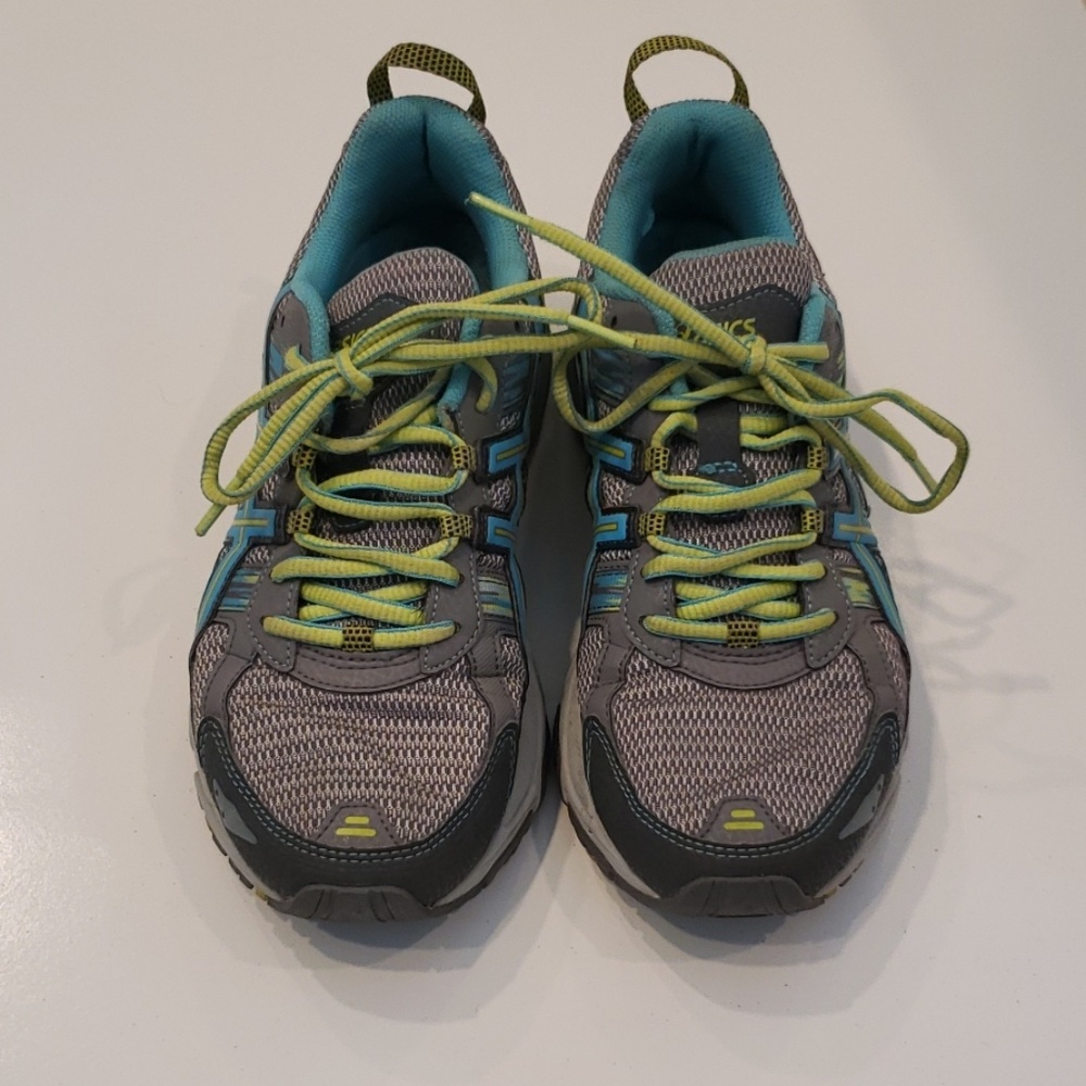 Womens Asics grey running shoe Size 9